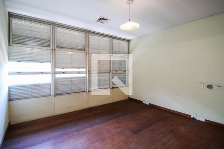 Casa à venda com 1541m², 6 quartos e 5 vagas