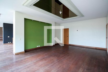 Casa à venda com 1541m², 6 quartos e 5 vagas