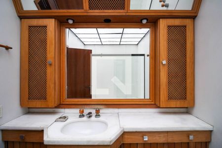 Casa à venda com 1541m², 6 quartos e 5 vagas