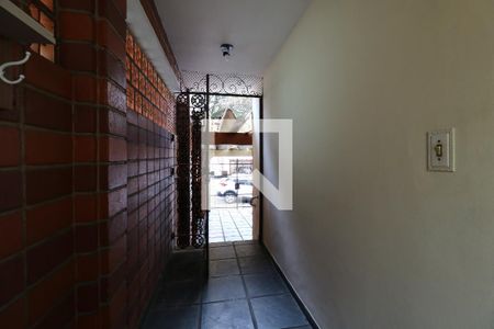 Casa para alugar com 176m², 3 quartos e 2 vagasCorredor externo