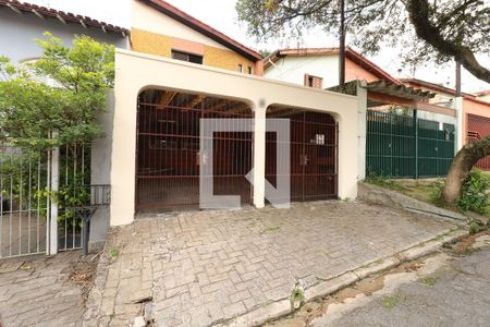 Casa para alugar com 176m², 3 quartos e 2 vagasFachada