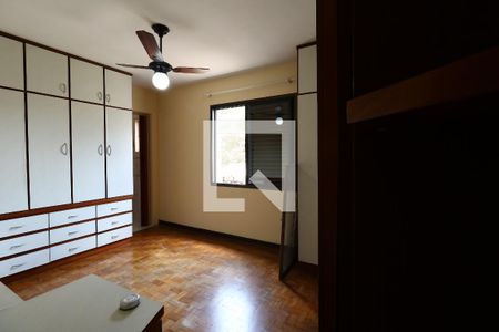 Casa para alugar com 176m², 3 quartos e 2 vagasSuíte
