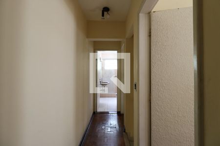 Casa para alugar com 176m², 3 quartos e 2 vagasCorredor piso superior