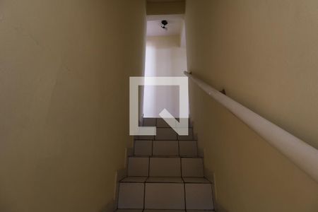 Casa para alugar com 176m², 3 quartos e 2 vagasEscada