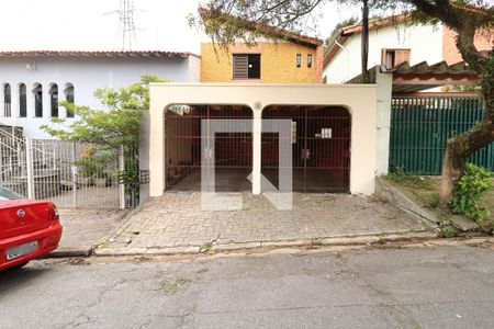 Casa para alugar com 176m², 3 quartos e 2 vagasFachada