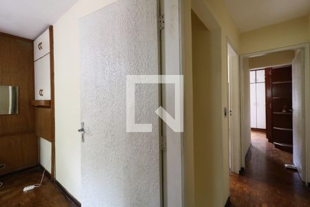 Casa para alugar com 176m², 3 quartos e 2 vagasCorredor piso superior