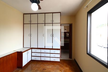 Casa para alugar com 176m², 3 quartos e 2 vagasSuíte