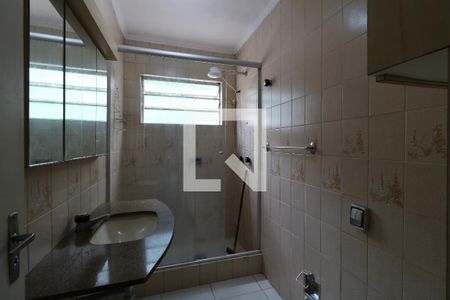 Casa para alugar com 176m², 3 quartos e 2 vagasBanheiro Social
