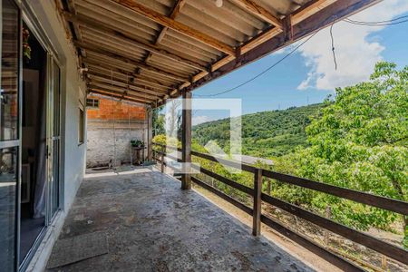 Casa à venda com 112m², 4 quartos e 4 vagasÁrea externa