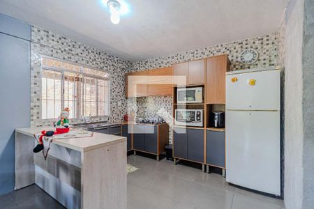 Casa à venda com 112m², 4 quartos e 4 vagasCozinha
