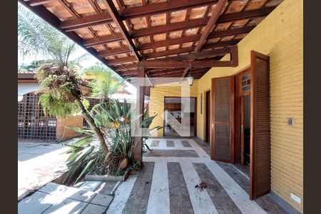 Casa à venda com 402m², 5 quartos e 4 vagasVaranda da Edícula