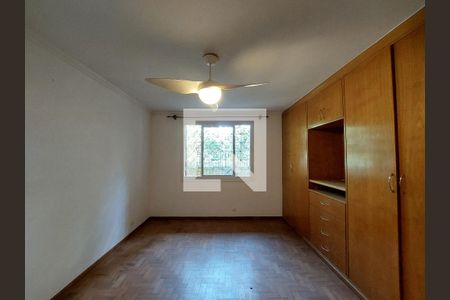 Casa à venda com 402m², 5 quartos e 4 vagasQuarto 5