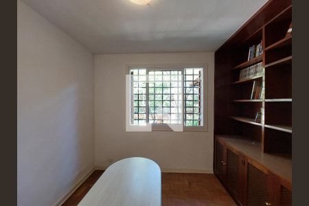 Casa à venda com 402m², 5 quartos e 4 vagasQuarto 1