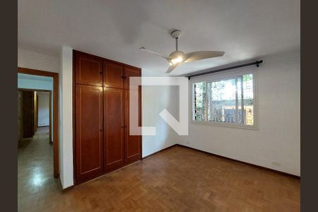 Casa à venda com 402m², 5 quartos e 4 vagasQuarto 3