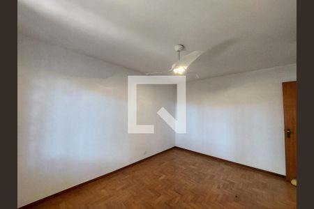 Casa à venda com 402m², 5 quartos e 4 vagasQuarto 3