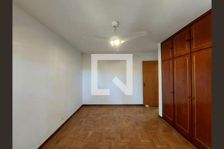 Casa à venda com 402m², 5 quartos e 4 vagasQuarto 3
