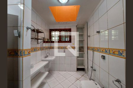 Casa à venda com 402m², 5 quartos e 4 vagasBanheiro 1