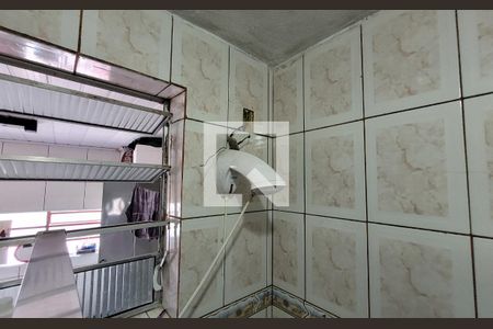 Casa à venda com 70m², 3 quartos e sem vaga Casa à venda com 70m², 3 quartos e sem vagaBanheiro