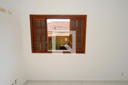 Casa à venda com 125m², 3 quartos e 2 vagasQuarto 2