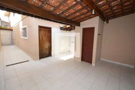 Casa à venda com 125m², 3 quartos e 2 vagasQuintal