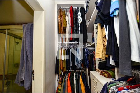 Apartamento à venda com 239m², 4 quartos e 3 vagas Apartamento à venda com 239m², 4 quartos e 3 vagasQuarto 3