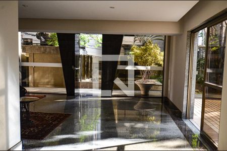 Apartamento à venda com 239m², 4 quartos e 3 vagas Apartamento à venda com 239m², 4 quartos e 3 vagasÁrea comum