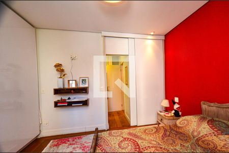 Apartamento à venda com 239m², 4 quartos e 3 vagas Apartamento à venda com 239m², 4 quartos e 3 vagasQuarto 4