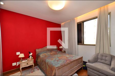 Apartamento à venda com 239m², 4 quartos e 3 vagas Apartamento à venda com 239m², 4 quartos e 3 vagasQuarto 4