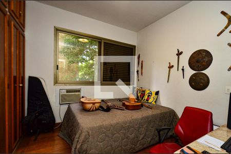 Apartamento à venda com 239m², 4 quartos e 3 vagas Apartamento à venda com 239m², 4 quartos e 3 vagasQuarto 2