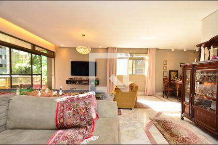 Apartamento à venda com 239m², 4 quartos e 3 vagas Apartamento à venda com 239m², 4 quartos e 3 vagasSala de sala