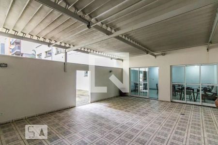 Apartamento à venda com 38m², 1 quarto e 1 vaga Apartamento à venda com 38m², 1 quarto e 1 vagaÁrea comum - Salão de festas