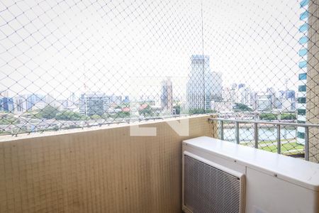 Apartamento para alugar com 90m², 1 quarto e 1 vagaVaranda