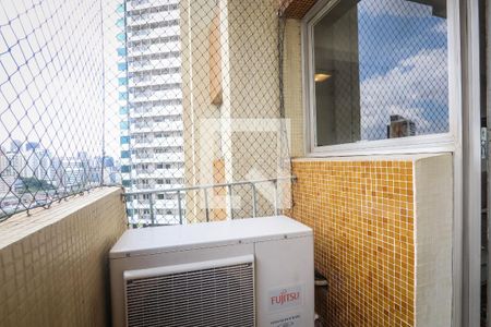 Apartamento para alugar com 90m², 1 quarto e 1 vagaVaranda