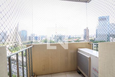 Apartamento para alugar com 90m², 1 quarto e 1 vagaVaranda