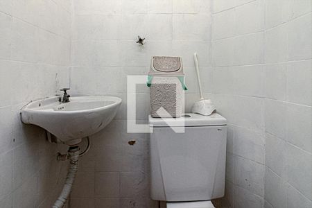 Casa à venda com 130m², 2 quartos e 3 vagasBanheiro de Serviço