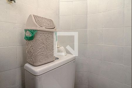 Casa à venda com 130m², 2 quartos e 3 vagasBanheiro de Serviço