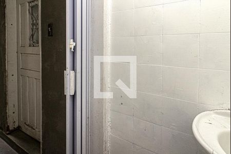 Casa à venda com 130m², 2 quartos e 3 vagasBanheiro de Serviço