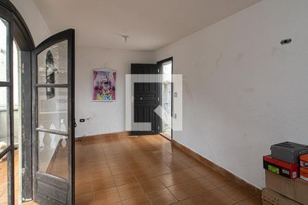 Casa à venda com 130m², 2 quartos e 3 vagassala de recreação e festas