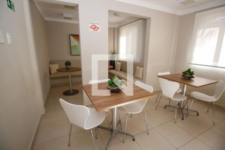 Apartamento à venda com 40m², 2 quartos e sem vaga Apartamento à venda com 40m², 2 quartos e sem vagaÁrea comum - Salão de festas