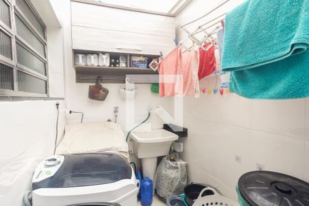 Casa à venda com 100m², 4 quartos e 1 vagaÁrea de Serviço 