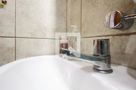 Casa à venda com 100m², 4 quartos e 1 vagaBanheiro 1