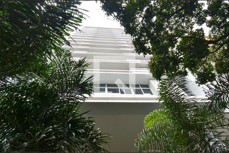 Apartamento à venda com 46m², 1 quarto e 1 vaga Apartamento à venda com 46m², 1 quarto e 1 vagaFachada