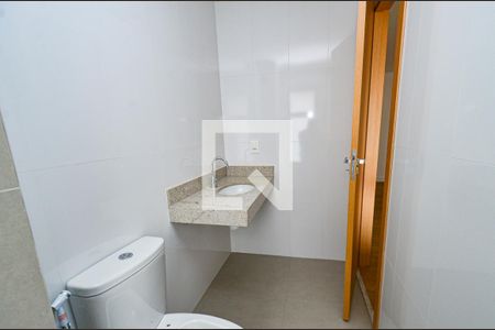 Apartamento à venda com 71m², 2 quartos e 2 vagasBanheiro do Quarto 1