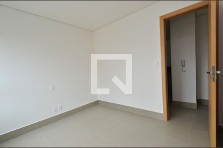 Apartamento à venda com 71m², 2 quartos e 2 vagasQuarto 2