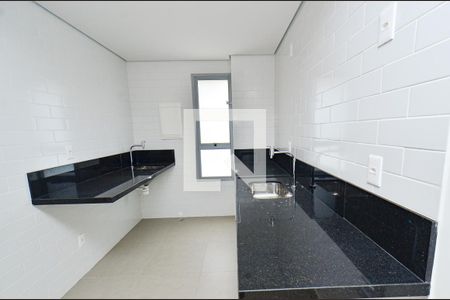 Apartamento à venda com 68m², 2 quartos e 2 vagasCozinha