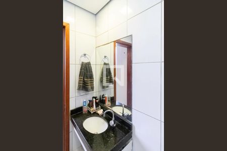 Apartamento à venda com 92m², 3 quartos e 2 vagasBanheiro da suíte