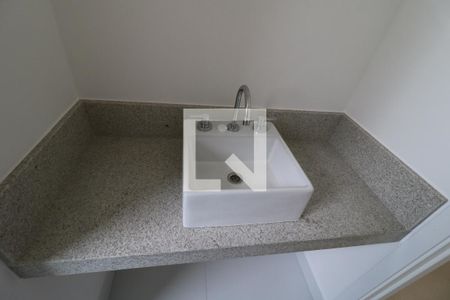 Apartamento à venda com 117m², 3 quartos e 2 vagasBanheiro da Suíte Master - Pia