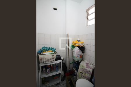 Apartamento à venda com 70m², 3 quartos e 1 vaga Apartamento à venda com 70m², 3 quartos e 1 vagaBanheiro de serviço