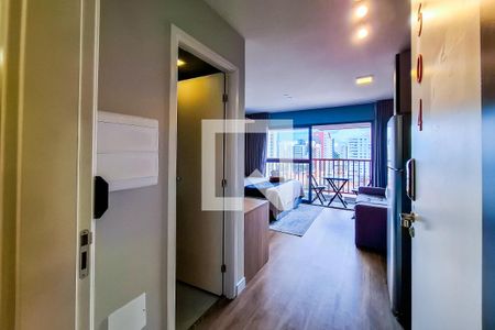 Studio para alugar com 25m², 1 quarto e sem vaga Studio para alugar com 25m², 1 quarto e sem vagaEntrada