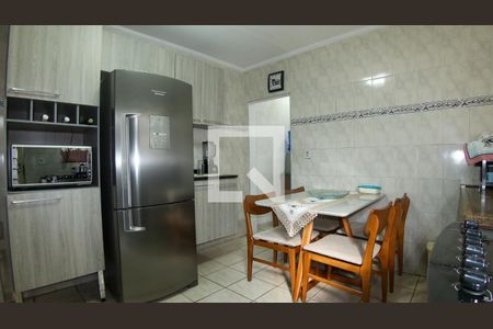 Casa à venda com 70m², 2 quartos e 2 vagasCozinha